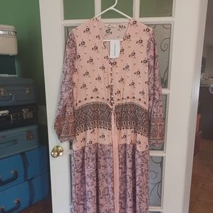 TDDPSSHDP size medium dress new with tags